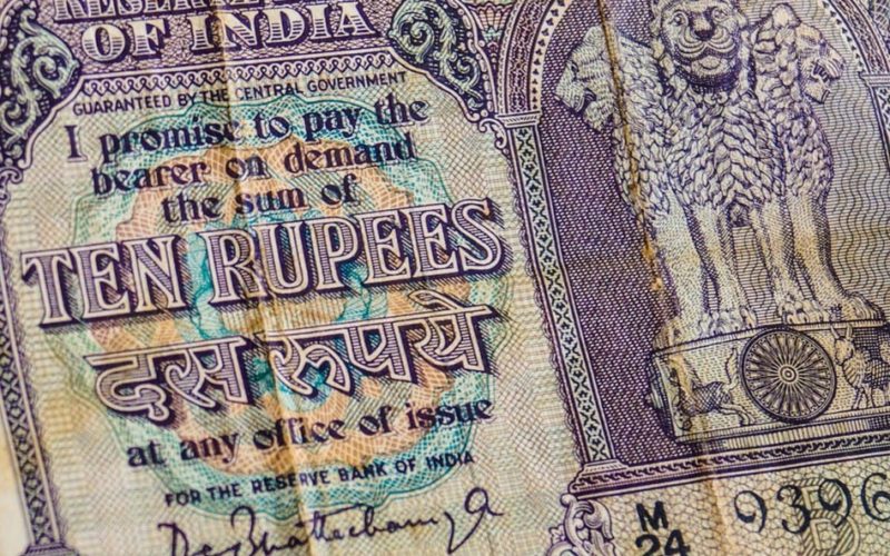 indian-rupee-banknote